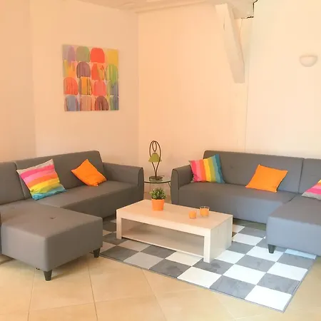 Bourdet Orange Villa