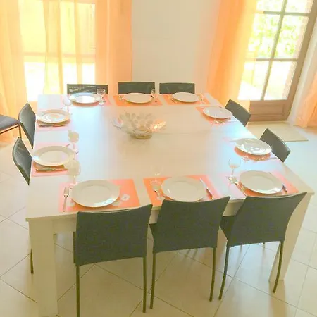 Bourdet Orange Villa